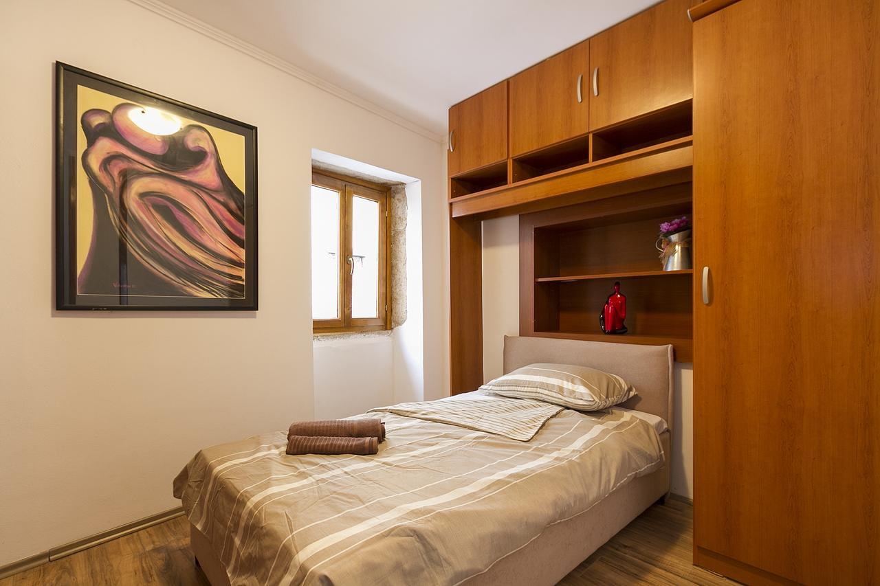Apartment Nino Rovinj Zimmer foto